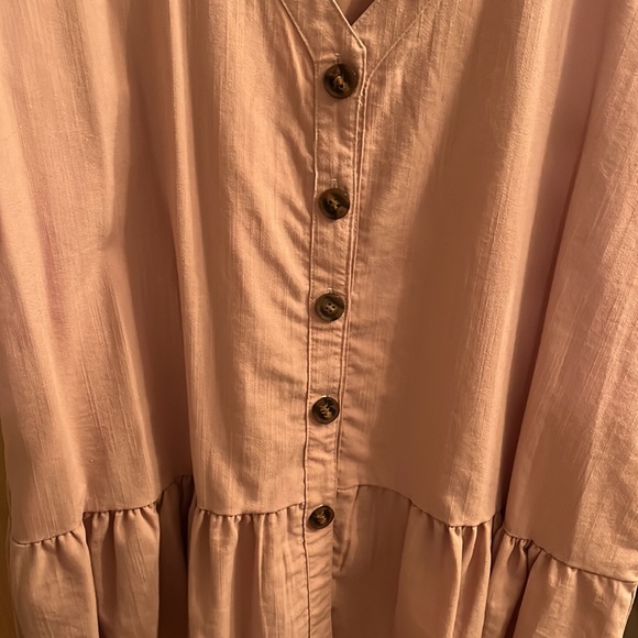 Lilac Short Sleeve Button-up Peplum Top - Size L - Picture 3 of 4